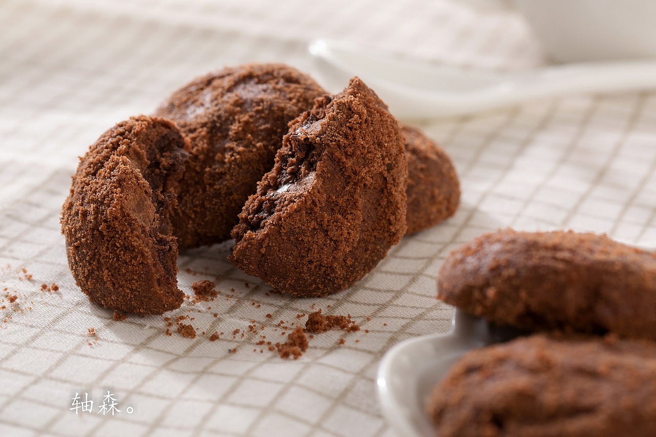 #餅干零食# 進(jìn)口餅干零食拍攝（圖ZNDEzOTU3NzI=） - 產(chǎn)品攝影 - 站酷設(shè)計(jì)師軸森原創(chuàng)素材 - 站酷ZCOOL