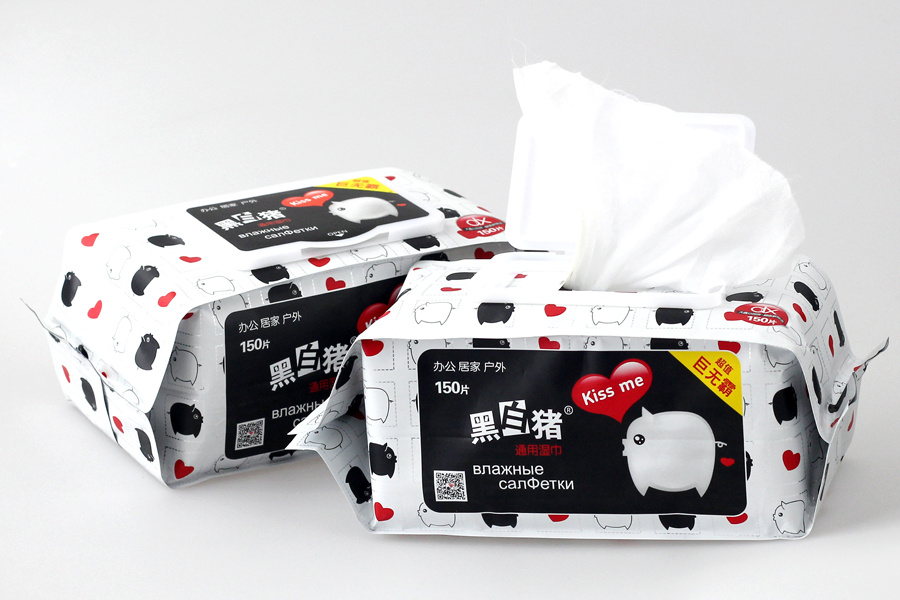 黑白猪湿巾包装形象设计