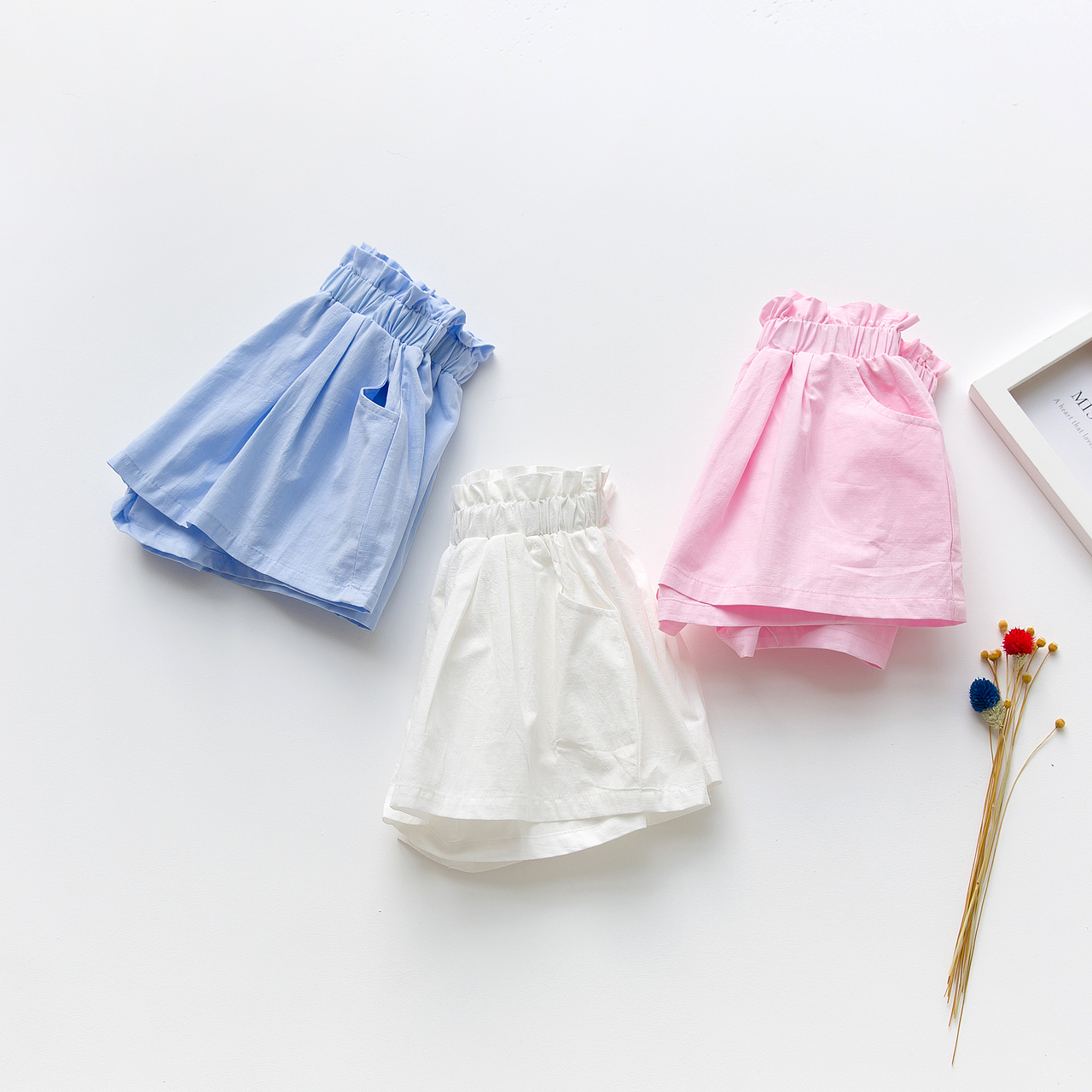 上海影际摄影服装平铺挂拍创意拍摄童装