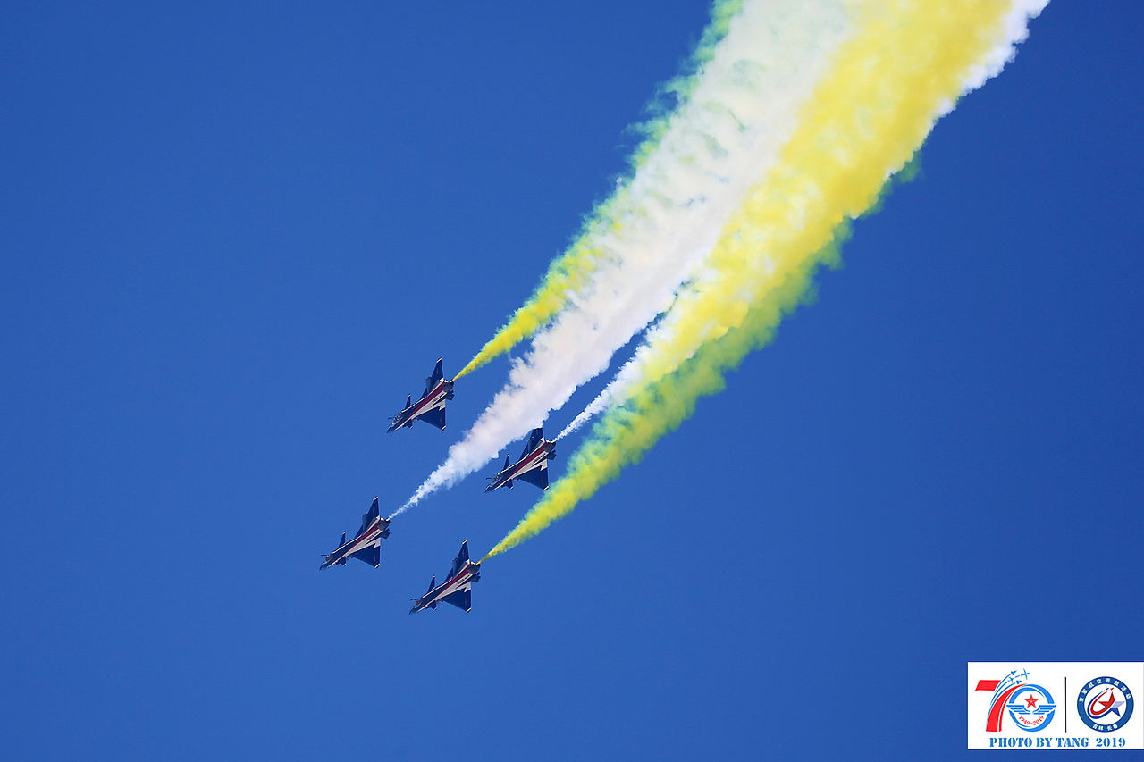 2019长春航空开放日之七（图ZMTgxMjczMTQ0） - 人文/纪实摄影 - 站酷设计师marinetzk原创素材 - 站酷ZCOOL