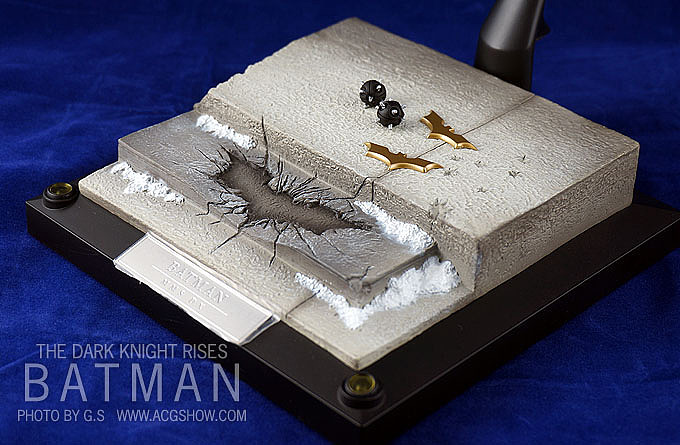 1:6 HOT TOYS DX12 蝙蝠侠:黑暗骑士崛起-布鲁斯·韦恩