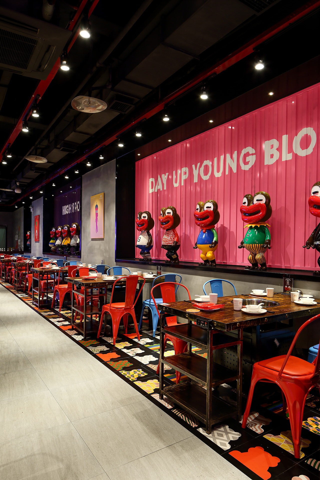 燥蛙·美蛙火锅 | 无中生有设计（图ZMjM4NzUzNTcy） - 商业空间设计 - 站酷设计师无中生有设计原创素材 - 站酷ZCOOL