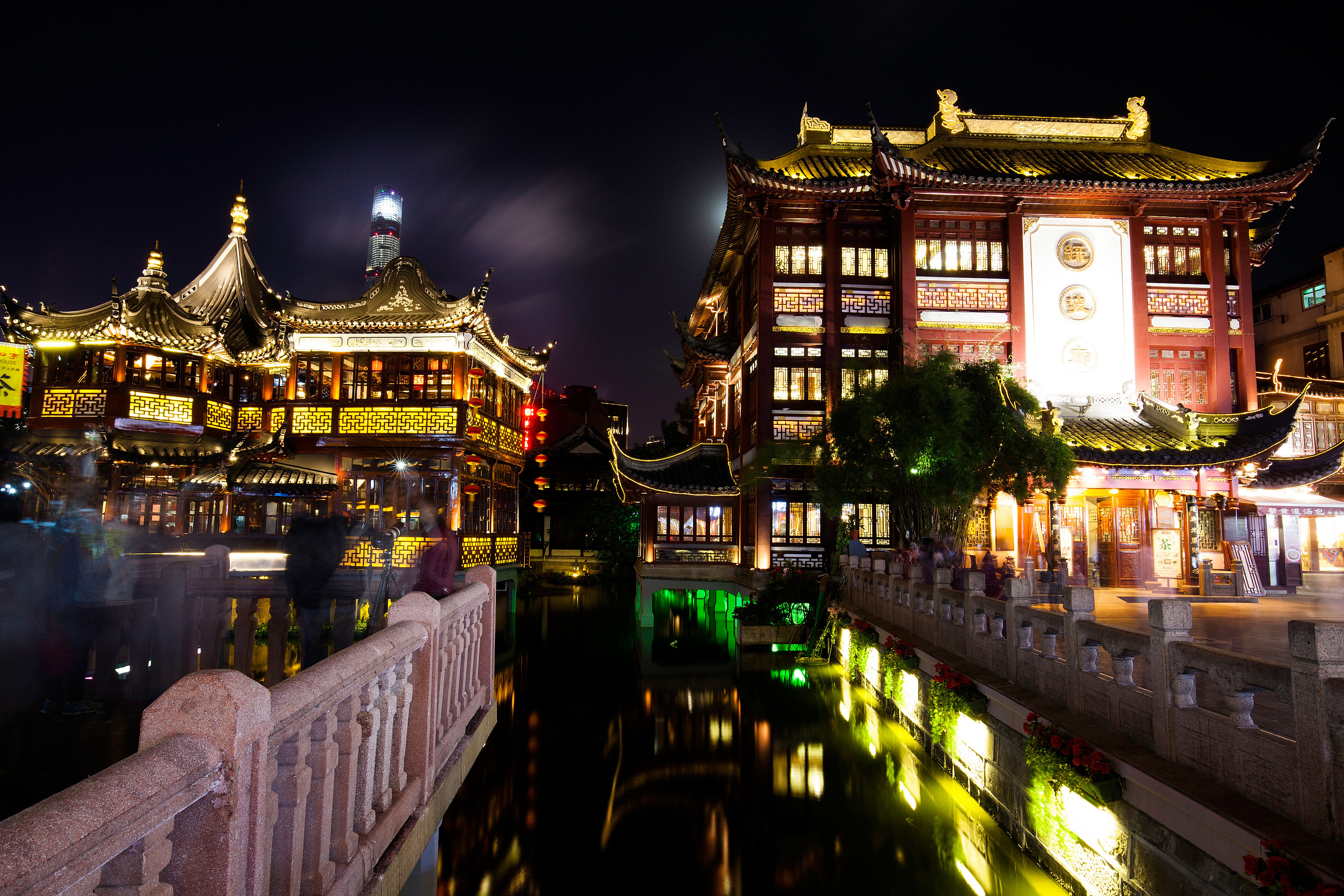 上海外滩夜景和豫园|摄影|环境/建筑摄影|阿宝摄影 - 原创作品 - 站酷 (ZCOOL)