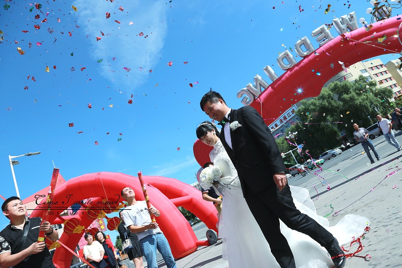 跟拍教堂婚礼（图ZMzMzMjI1NTY=） - 人像摄影 - 站酷设计师东北的东原创素材 - 站酷ZCOOL
