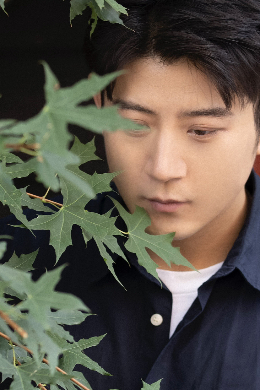 高晓攀📷：me（图ZMzE1NDA3OTE2） - 人像摄影 - 站酷设计师摄影师源原创素材 - 站酷ZCOOL