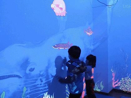 沉浸式空间 — 海底世界