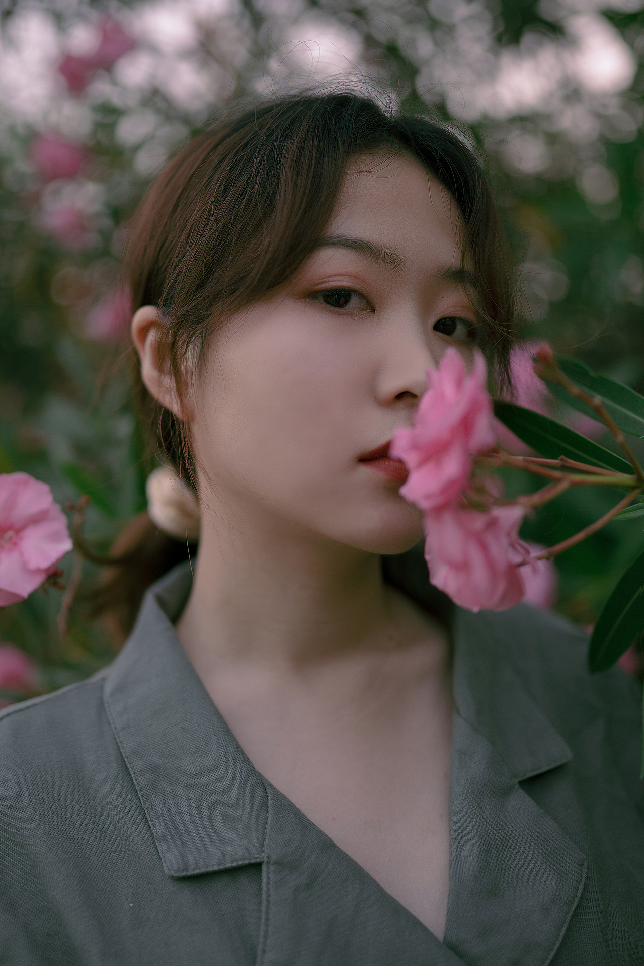 夹竹桃花开（图ZMjIzMjI3OTE2） - 人像摄影 - 站酷设计师POKYUIE原创素材 - 站酷ZCOOL