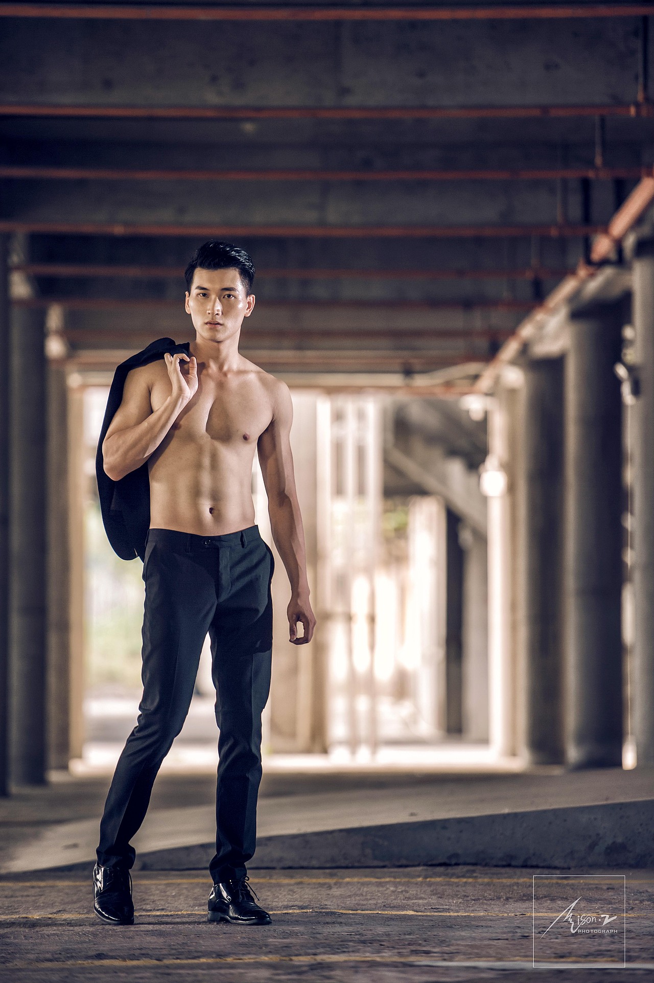 脱了照样型！（图ZMzY0MzY1NDg=） - 人像摄影 - 站酷设计师LisonZ原创素材 - 站酷ZCOOL