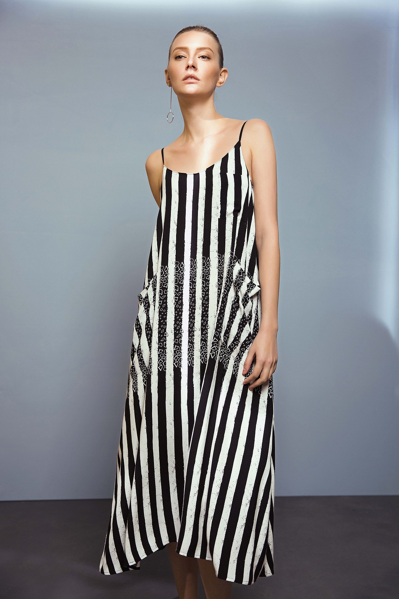 木心LAB|女装形象拍摄（图ZMjcwNzY4NTEy） - 人像摄影 - 站酷设计师摄影师林百万原创素材 - 站酷ZCOOL