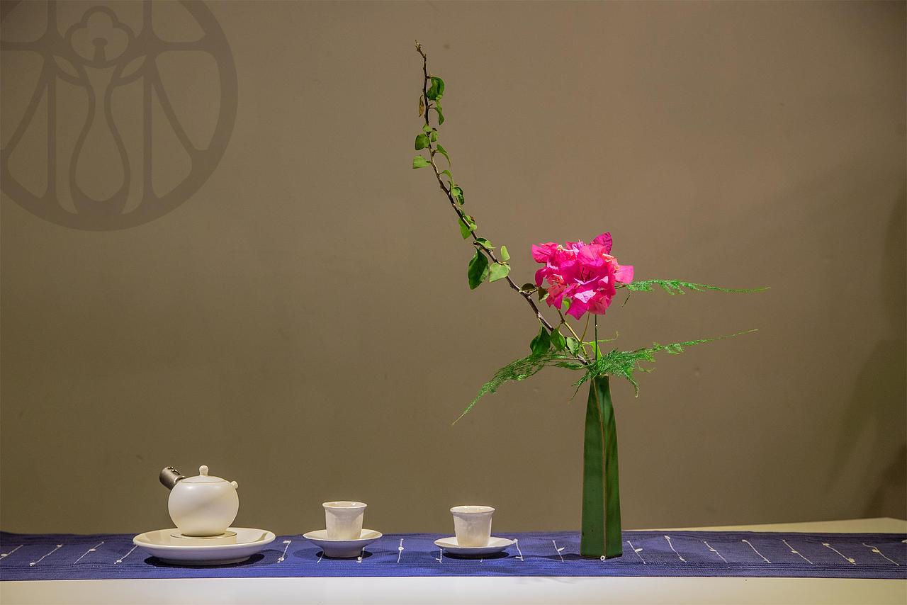 清雅茶席花（图ZNTczMTEyNDg=） - 其他手工艺 - 站酷设计师林派花道原创素材 - 站酷ZCOOL