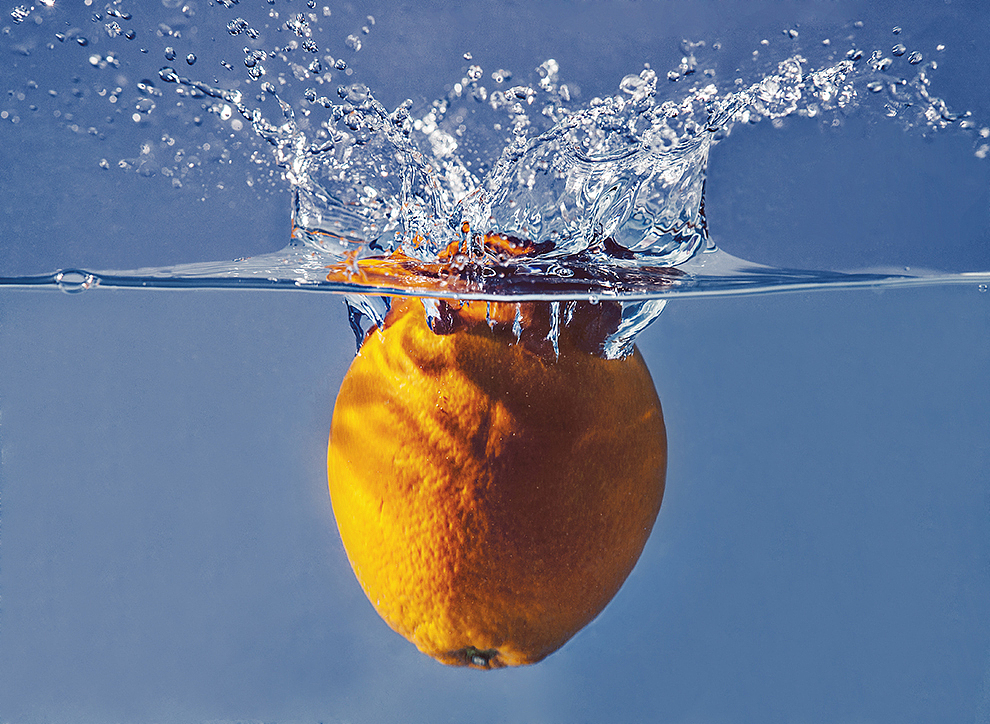 【When the fruit fell in love with diving】（图ZMjQxMzc2MDg=） - 产品摄影 - 站酷设计师Be_made_in_China原创素材 - 站酷ZCOOL