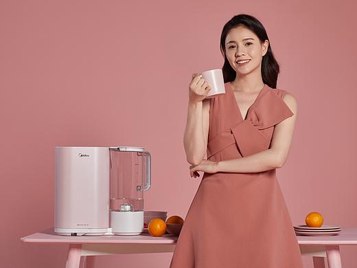 美的静净无电款台面净水器