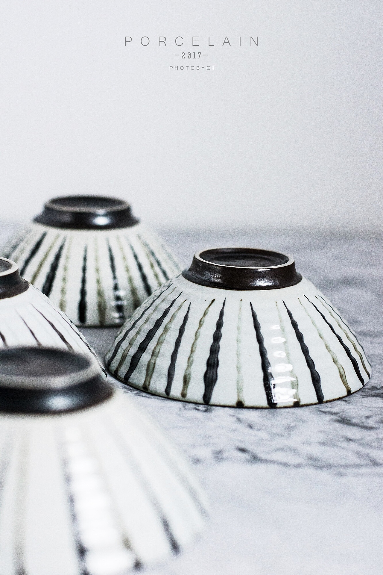 「食器集物仓」日式和风复古手绘线条陶瓷碗（图ZOTM4NzA4OTY=） - 产品摄影 - 站酷设计师篮七七原创素材 - 站酷ZCOOL