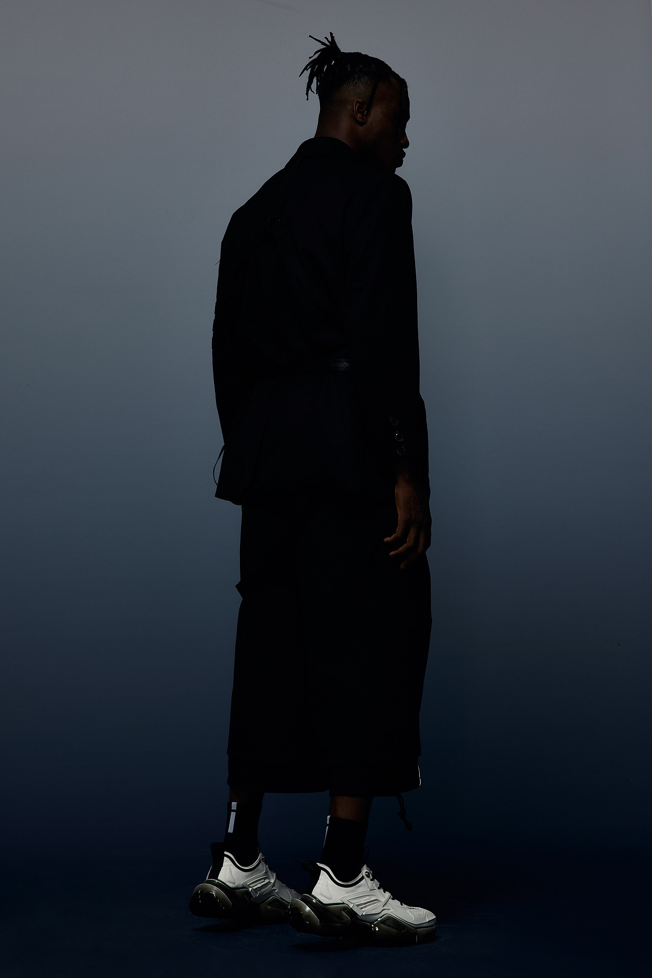 OGR机甲鞋形象大片拍摄（图ZMjU3NjYwMzg0） - 时尚/艺术摄影 - 站酷设计师梅见风mads原创素材 - 站酷ZCOOL