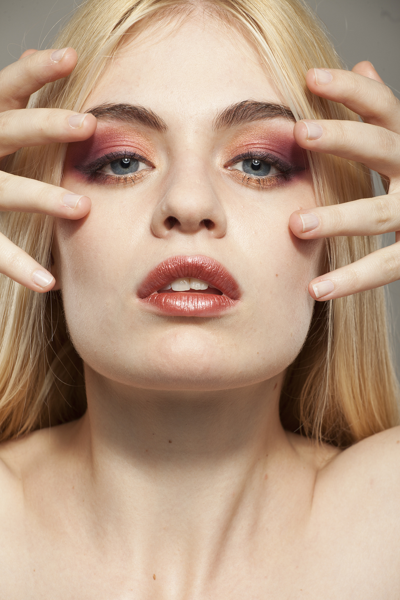 人像精修（图ZMjMwMDQyMjA4） - 修图/后期 - 站酷设计师设计的老涂原创素材 - 站酷ZCOOL