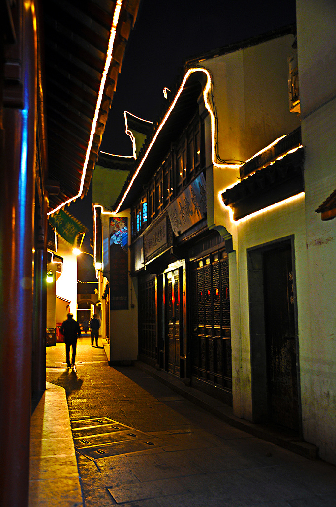 七宝老街夜景图片