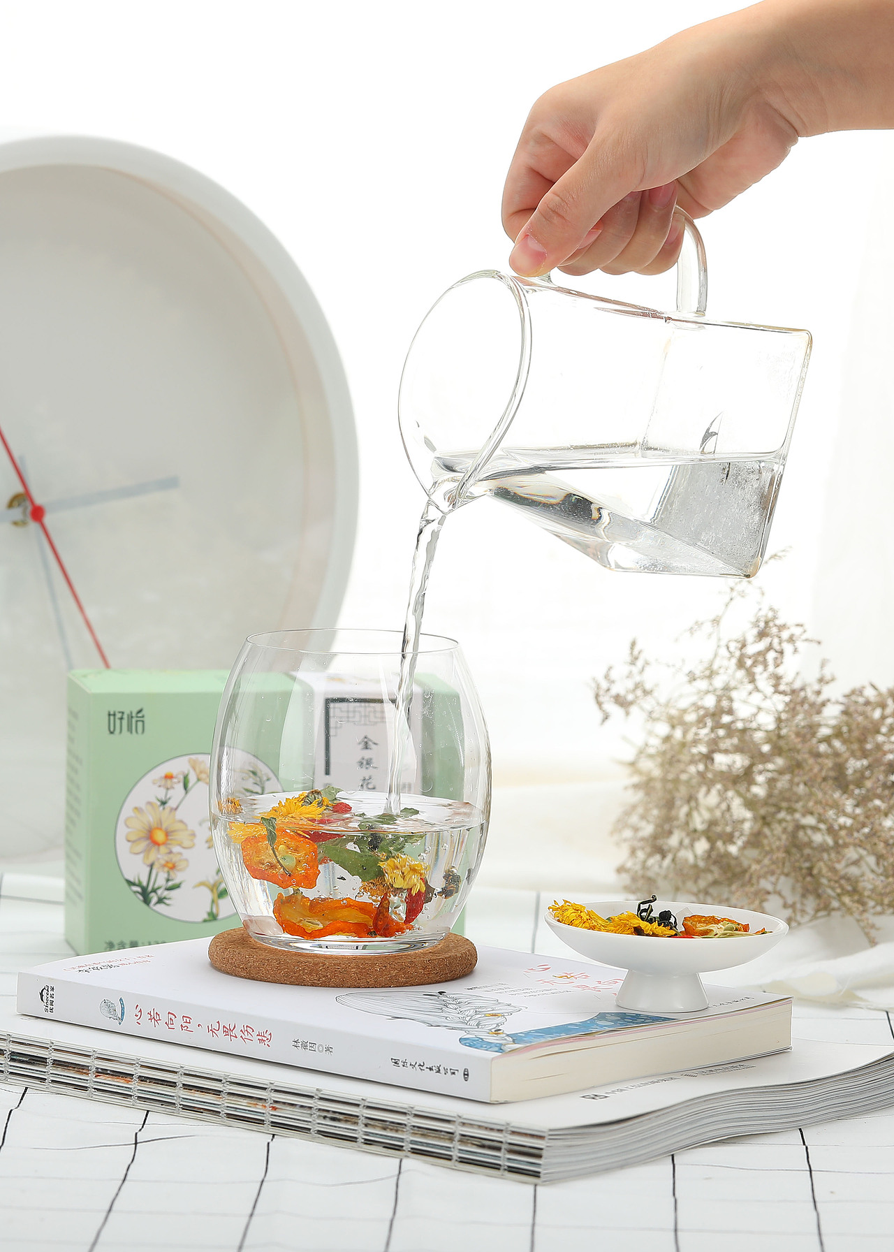 食物拍摄高调清新风格菊花金银花茶（图ZMTUwMzQ1MzI0） - 产品摄影 - 站酷设计师六六小姐姐原创素材 - 站酷ZCOOL