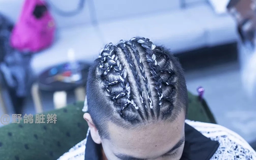 垄沟辫/cornrows