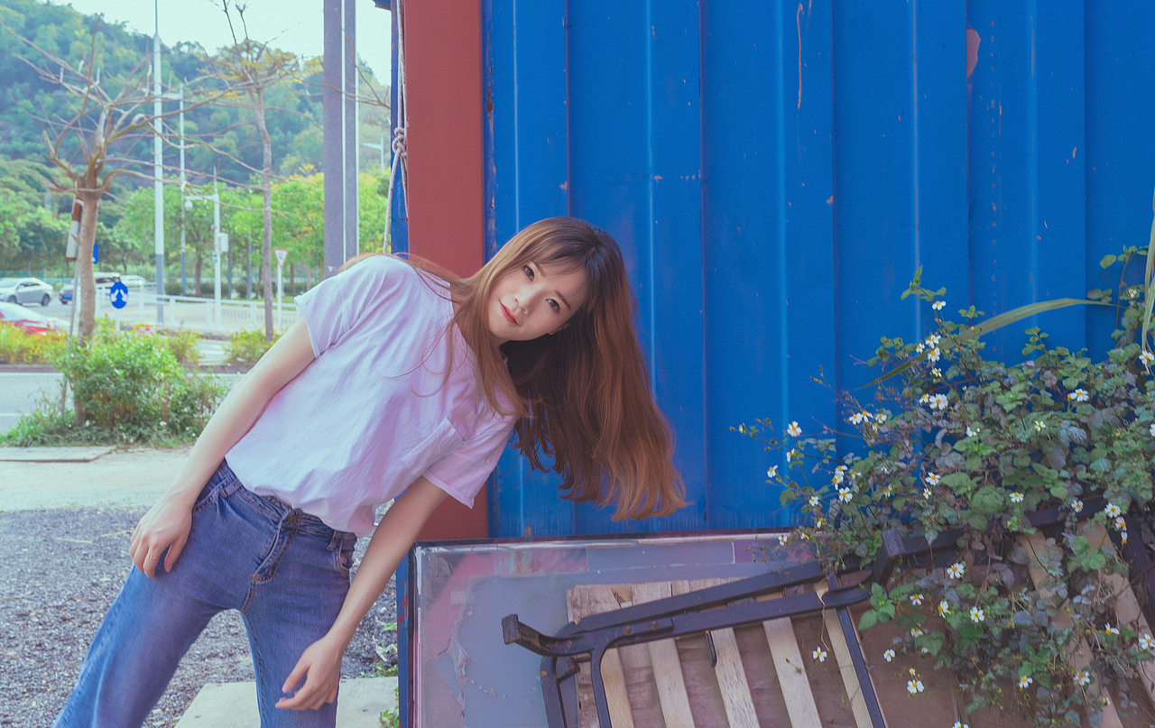 集装（箱）少女（图ZMTEzMjQzMjUy） - 人像摄影 - 站酷设计师是哒哒鸭原创素材 - 站酷ZCOOL