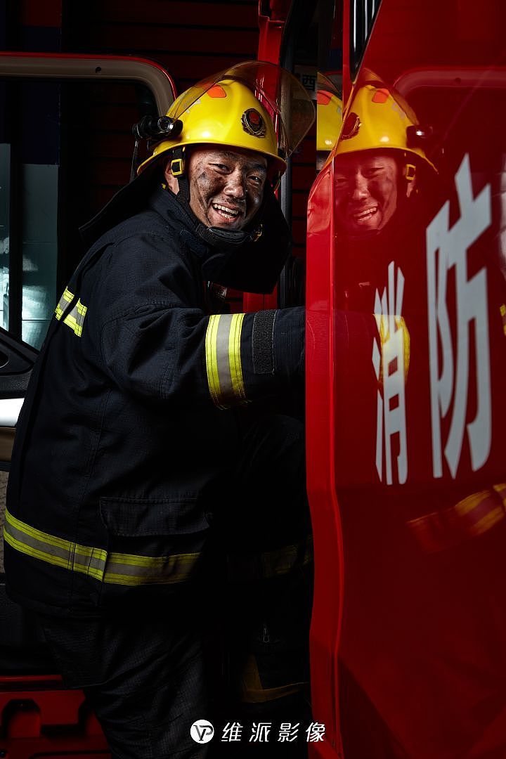向逆行英雄致敬-辽宁省铁岭市昌图消防救援