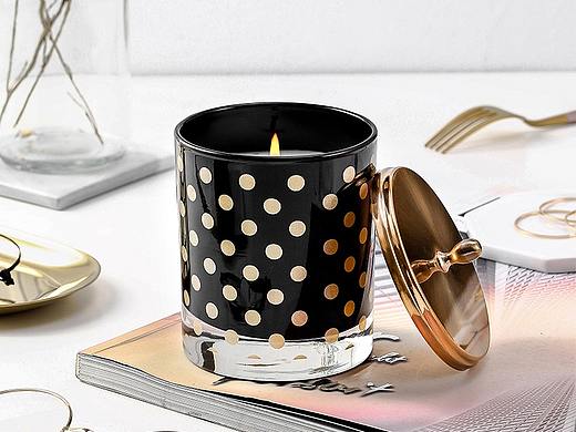 香薰蜡烛北欧风拍摄