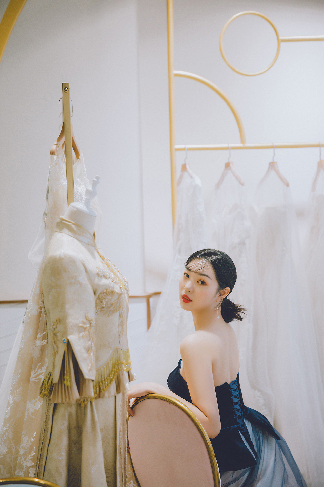 为啥大家都不穿黑纱