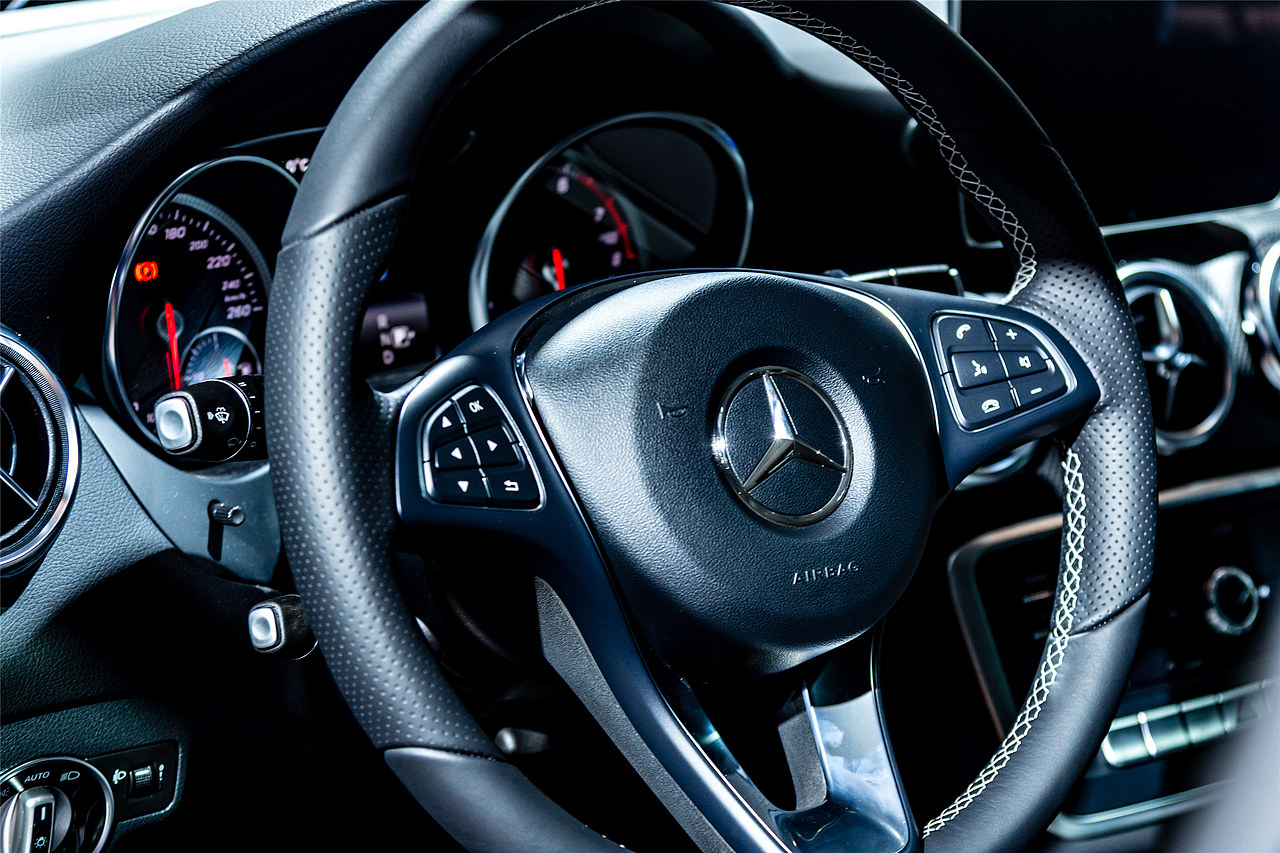 重庆车展（图ZMTM3NzQwNzky） - 产品摄影 - 站酷设计师摄影师陈沫原创素材 - 站酷ZCOOL