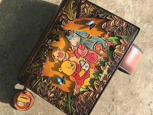小熊维尼皮雕手帐