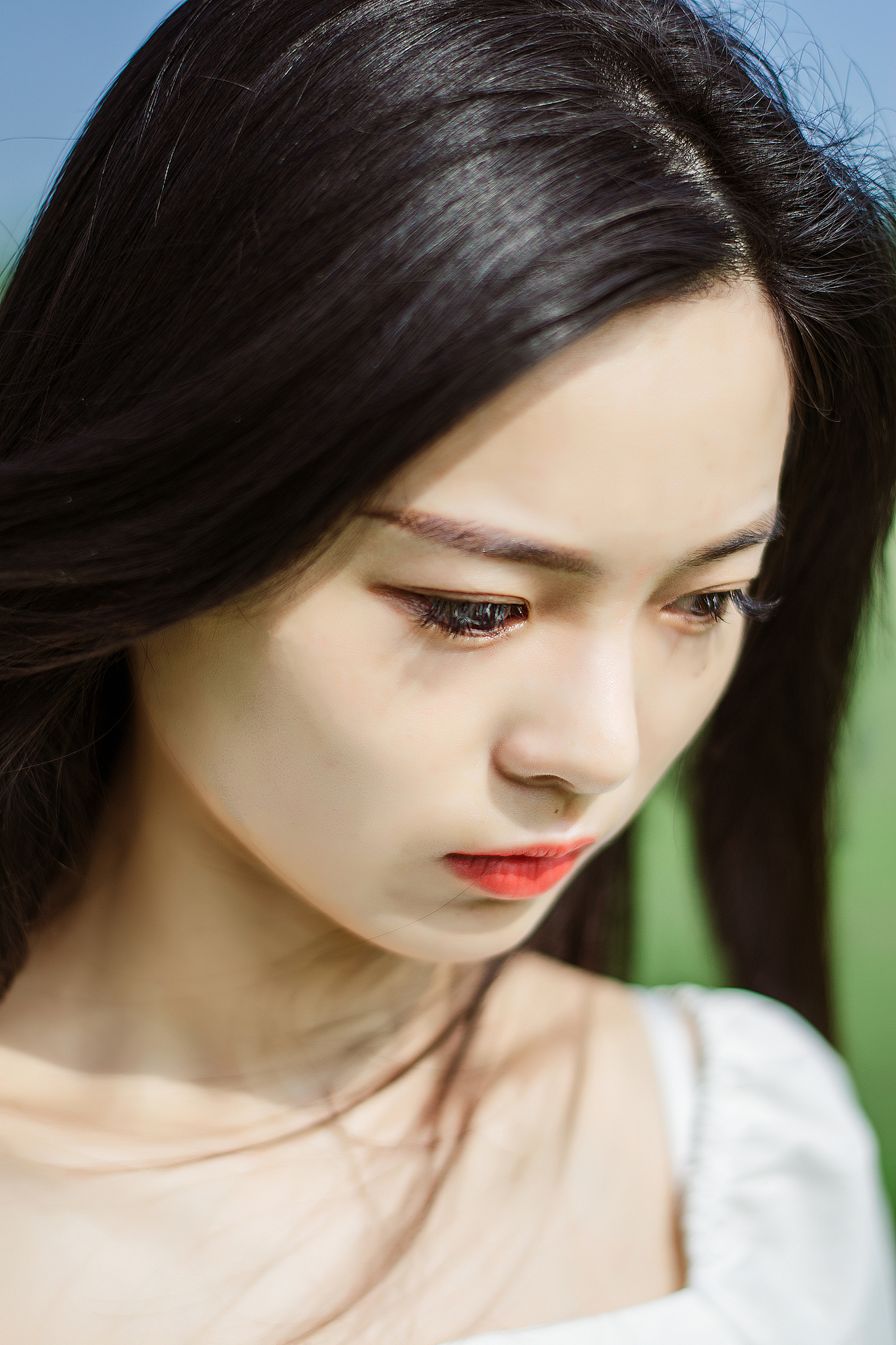 草坪上的舞蹈（图ZMjE1ODE4MzI4） - 人像摄影 - 站酷设计师瑟瑟棉六原创素材 - 站酷ZCOOL