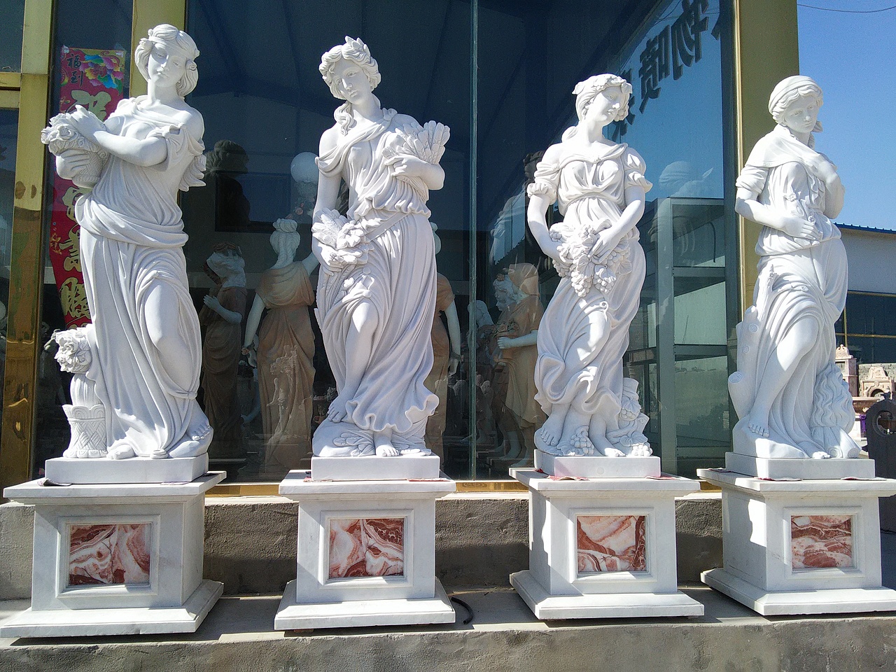 西方四季女神雕塑