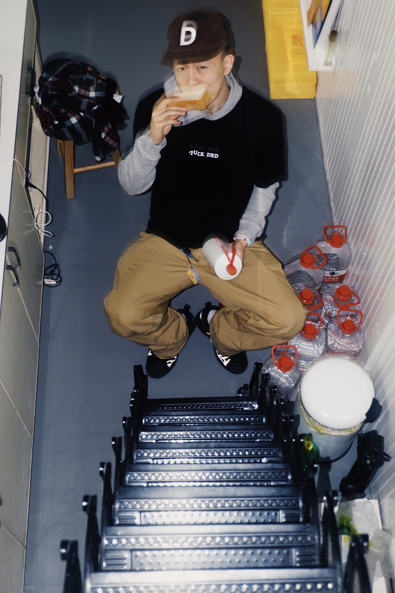 DOGBITEDOG品牌型录