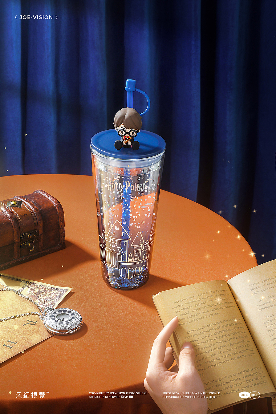 泡泡玛特『杯子+数据线｜哈利波特系列 』X JOE VISION（图ZMjc0MzQyNjY0） - 产品摄影 - 站酷设计师南京久纪视觉摄影原创素材 - 站酷ZCOOL