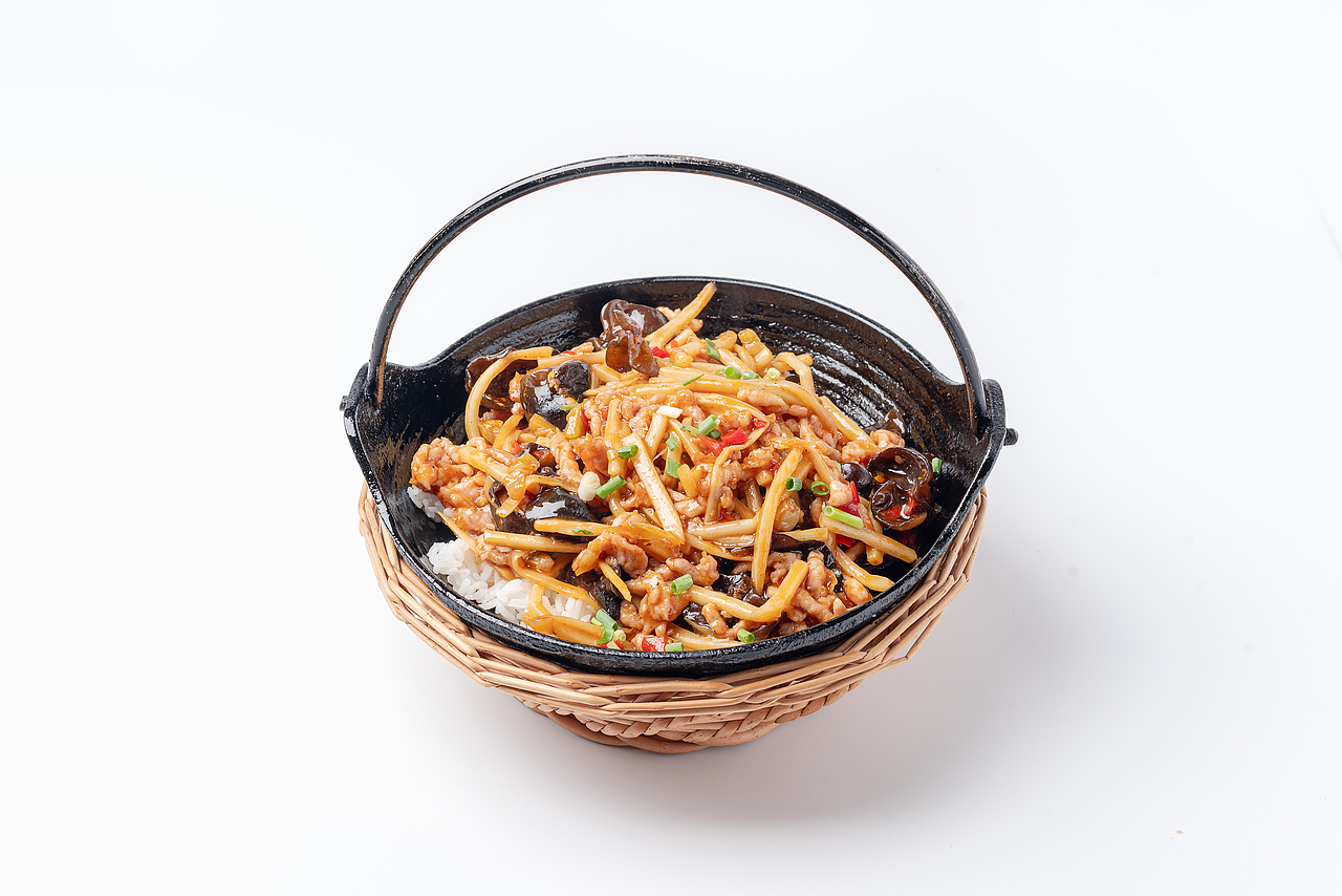 一位恩施姑娘的吊锅饭 - 土家姑娘吊锅