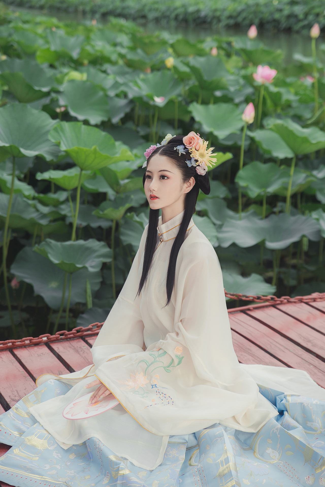 赏荷（图ZMjEzODk3ODQ0） - 人像摄影 - 站酷设计师梦小盒原创素材 - 站酷ZCOOL
