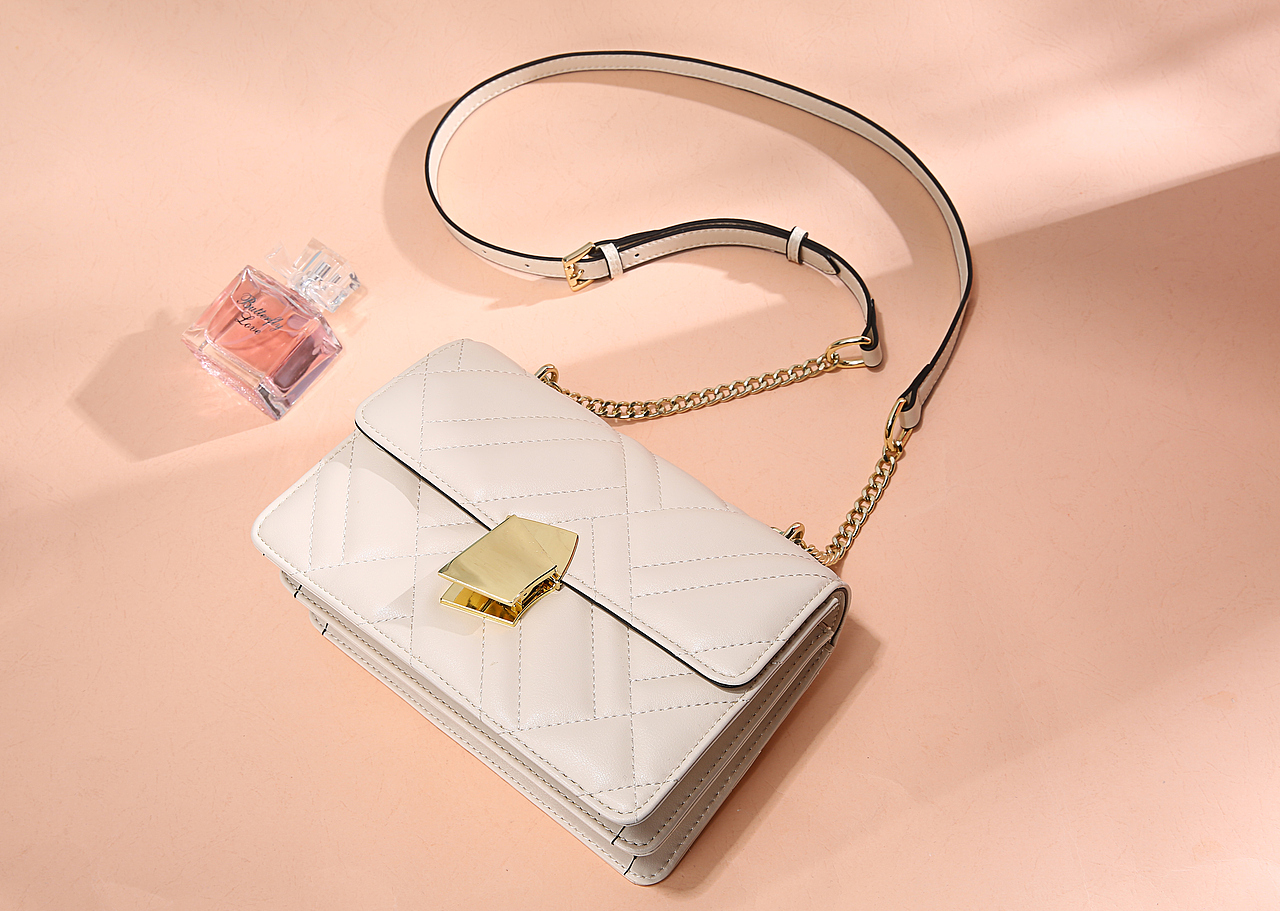 产品拍摄 场景图拍摄 静物拍摄 女包拍摄（图ZMTU1OTAyOTcy） - 产品摄影 - 站酷设计师Peyre原创素材 - 站酷ZCOOL