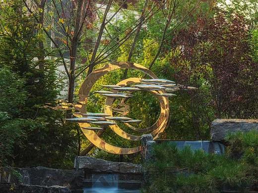 镜面钛金圆环雕塑返璞归真的“世外桃源”的神仙境界