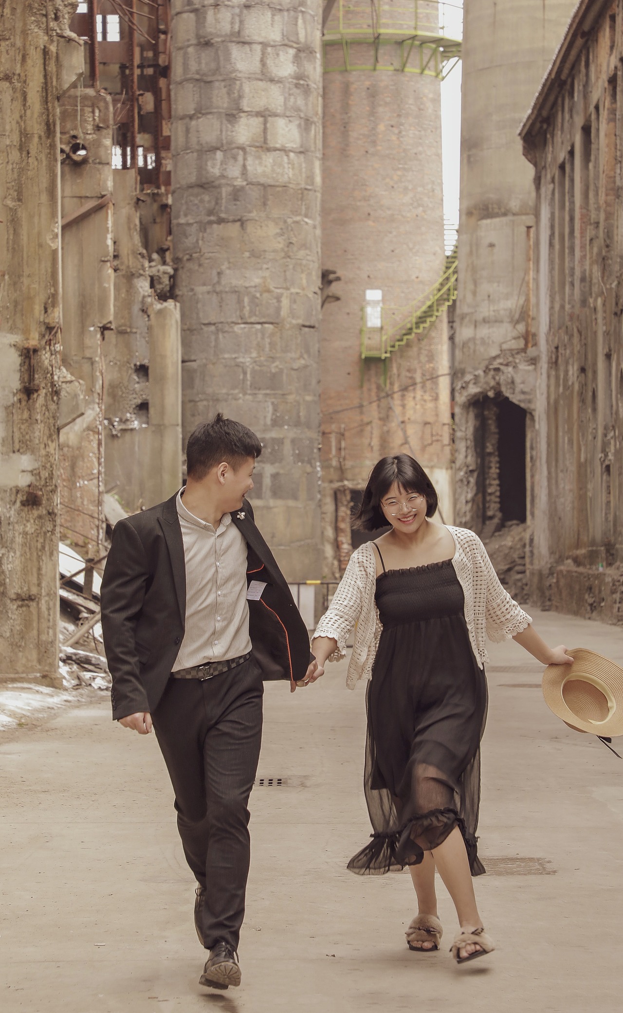 紫泥堂人像-模特广场舞带队大哥和小姐姐（图ZMTU3OTAxOTky） - 人像摄影 - 站酷设计师星玫原创素材 - 站酷ZCOOL