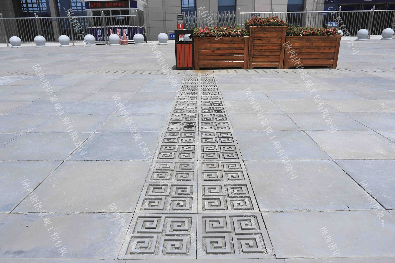 高铁站广场马路透水公园铺砖