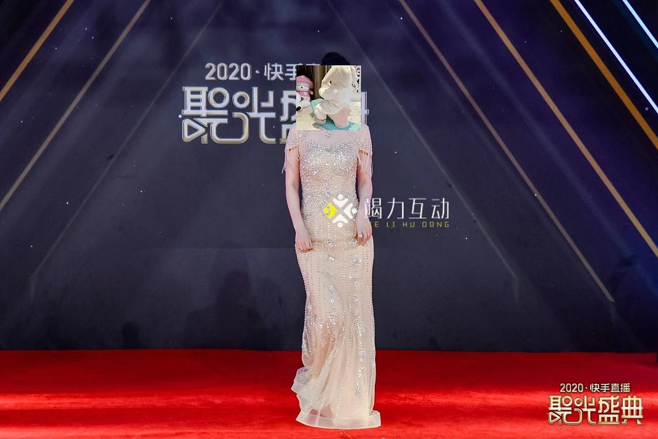 2021快手直播年度聚光盛典格莱美红毯机械臂慢镜头拍照（图ZMjUzNjIxMjI0） - 人像摄影 - 站酷设计师竭力15915798070原创素材 - 站酷ZCOOL