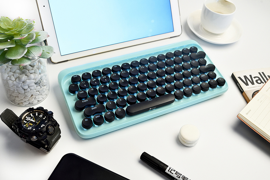 摄影:洛斐dot蓝牙键盘