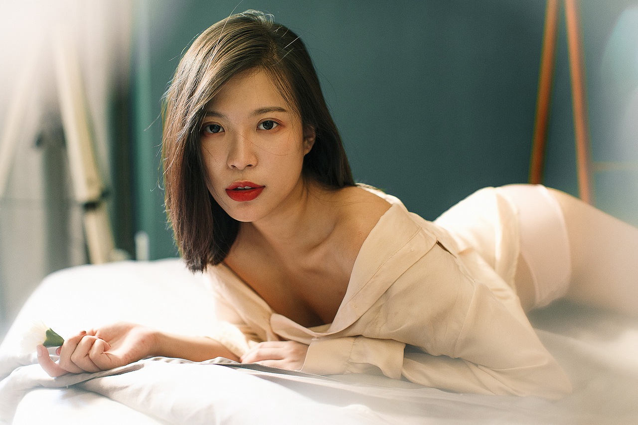 金鱼姬（图ZOTE1MjQ1MTY=） - 人像摄影 - 站酷设计师按快门的松狮原创素材 - 站酷ZCOOL