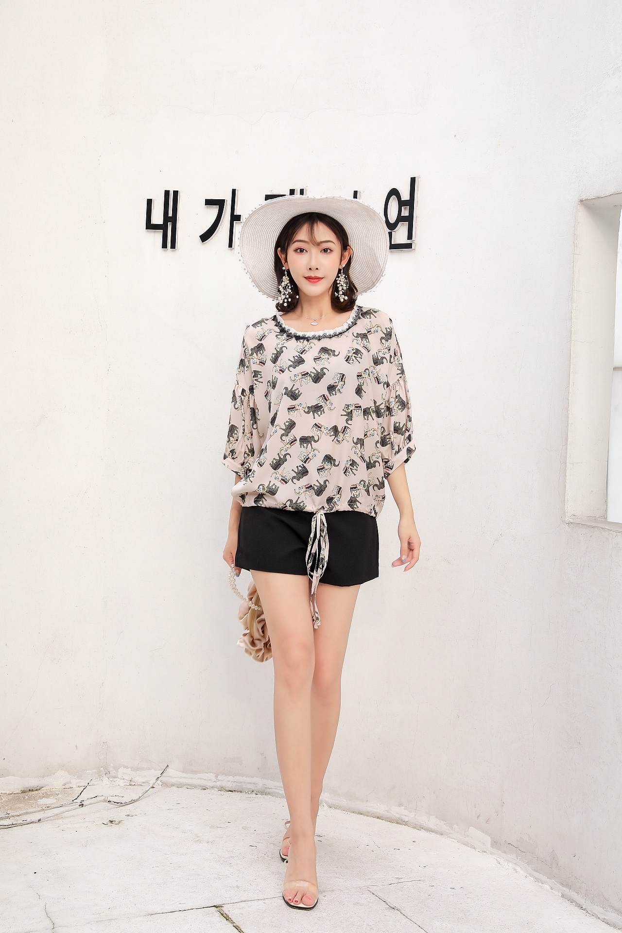 淘宝摄影服装拍摄衣服网拍内衣家居服模特拼拍摄影拍照（图ZMTY1ODkwNDAw） - 人像摄影 - 站酷设计师朋盛传媒原创素材 - 站酷ZCOOL