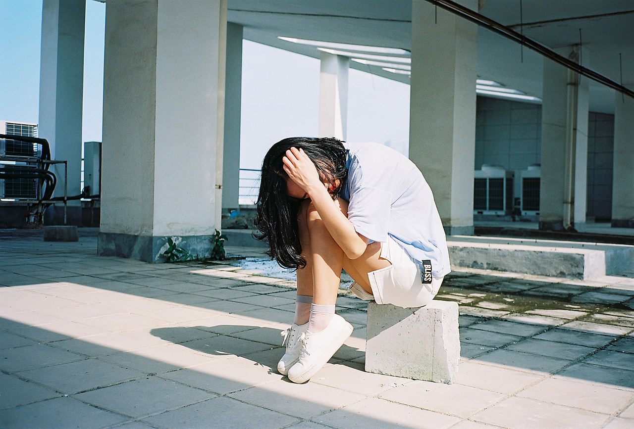 她的夏天（图ZMzAwNDU0MDQ=） - 人像摄影 - 站酷设计师洗衣机它转疯了原创素材 - 站酷ZCOOL