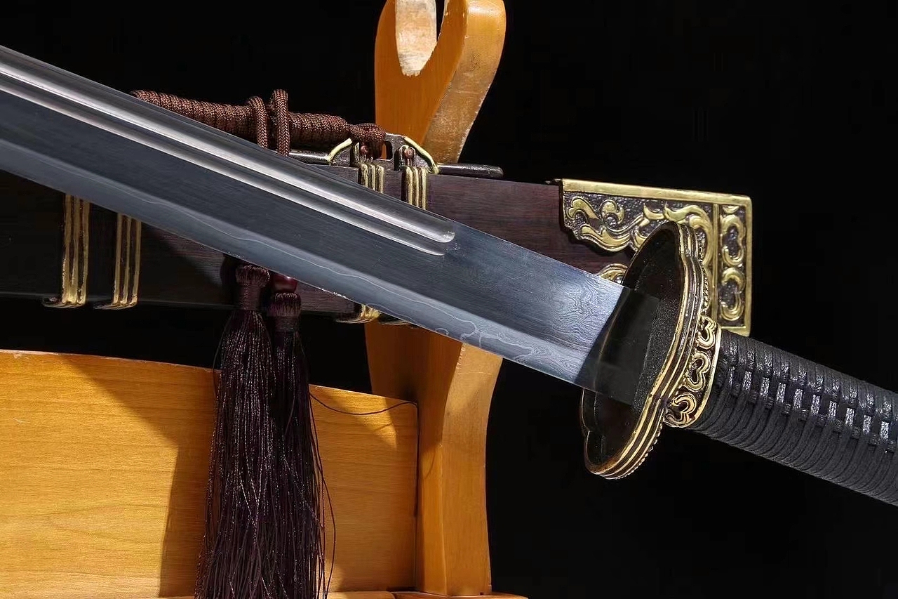 自炼钢上研努尔哈赤四方战龙宝刀