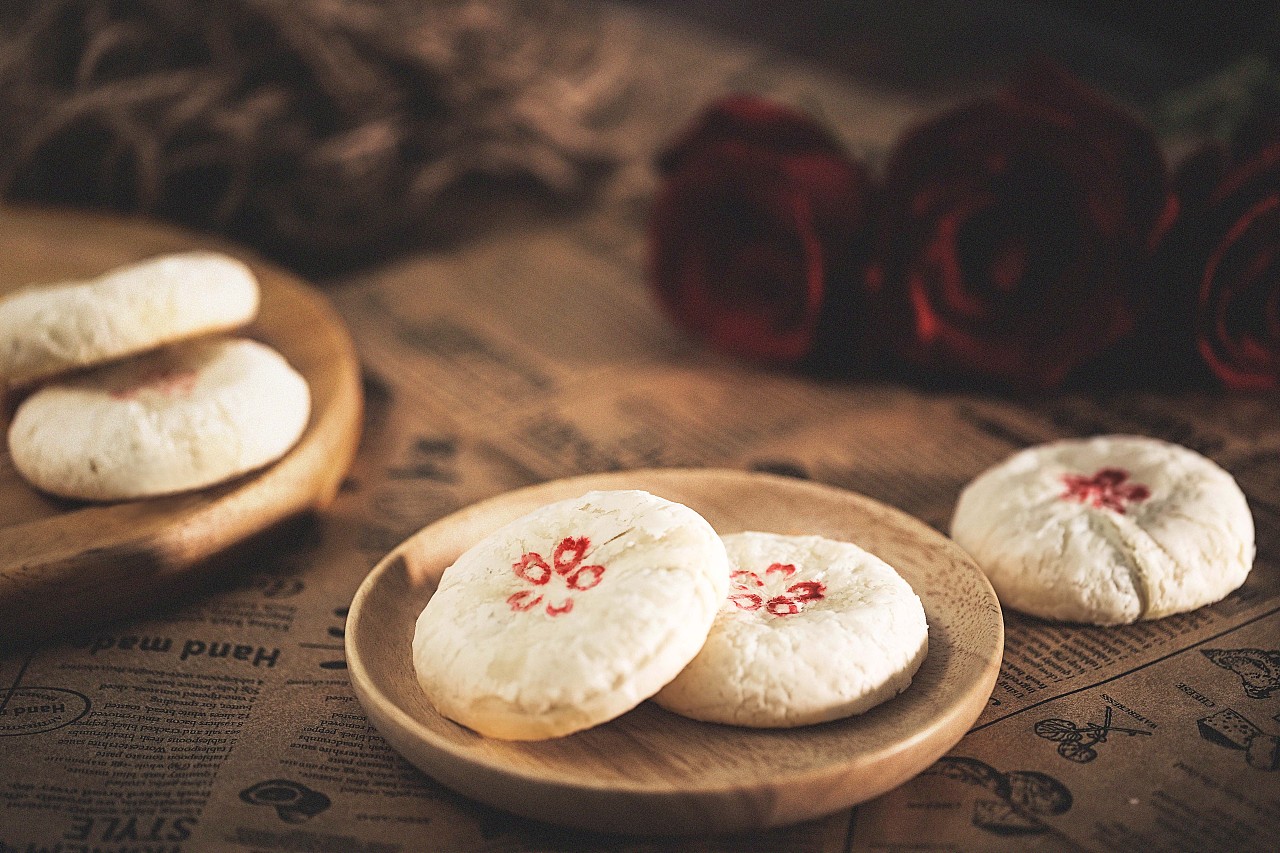 爱厨房的幸福之味: 玫瑰花饼干 ~~~ 情人节快乐！Happy Valentine's Day！
