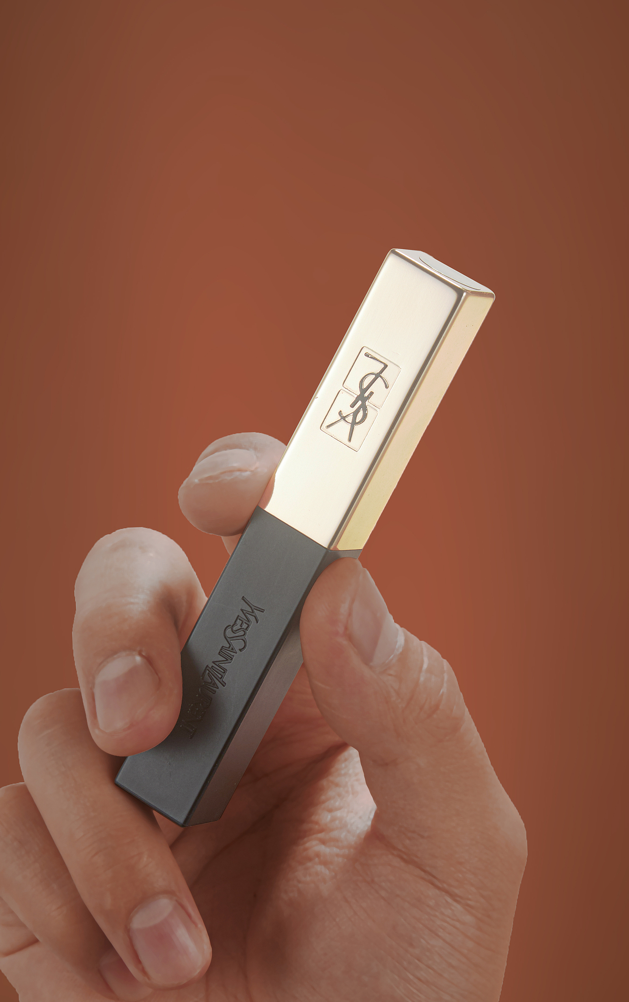 美妆拍摄 | YSL圣罗兰美妆口红 ✖黑白底摄影（图ZMzgwOTcyMTgw） - 产品摄影 - 站酷设计师黑白底工作室原创素材 - 站酷ZCOOL