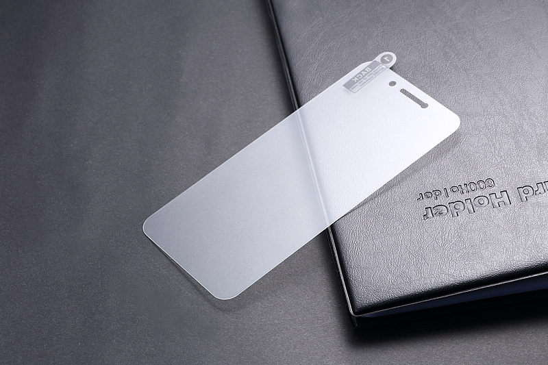 手机钢化膜拍摄,苹果7紫光手机膜