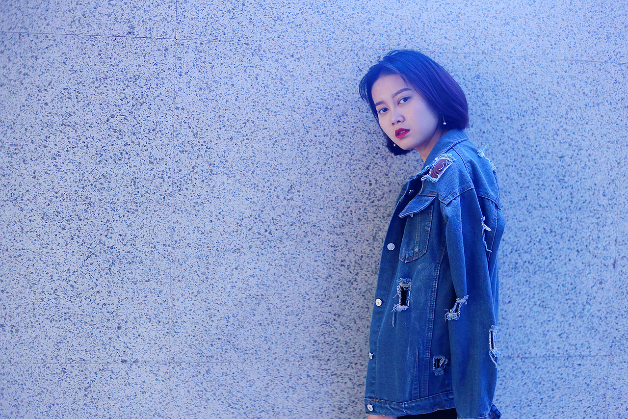 我眼中的你是蓝色的