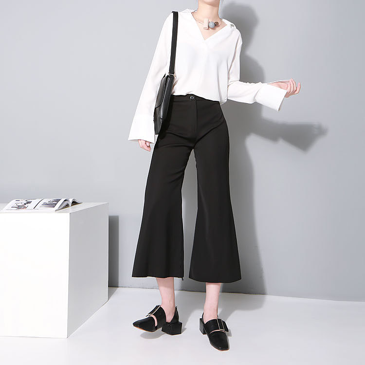 Modern新品喇叭袖衬衫（图ZNjEzMTIwMzY=） - 休闲/流行服饰 - 站酷设计师kevin品牌设计原创素材 - 站酷ZCOOL