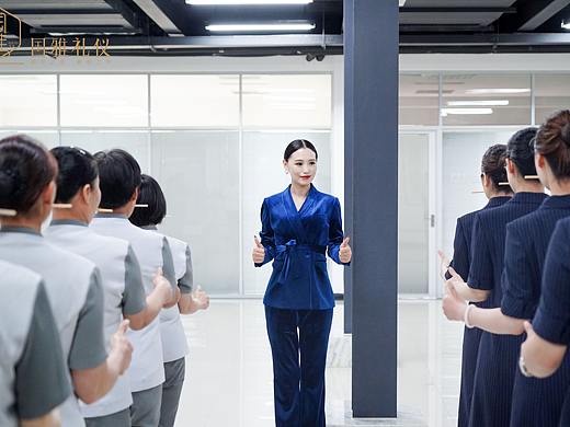 奥正雅园企业培训（个人主页-ZNTI4MjU3NzI=） - 人像摄影 - 站酷设计师国雅礼仪原创素材 - 站酷ZCOOL
